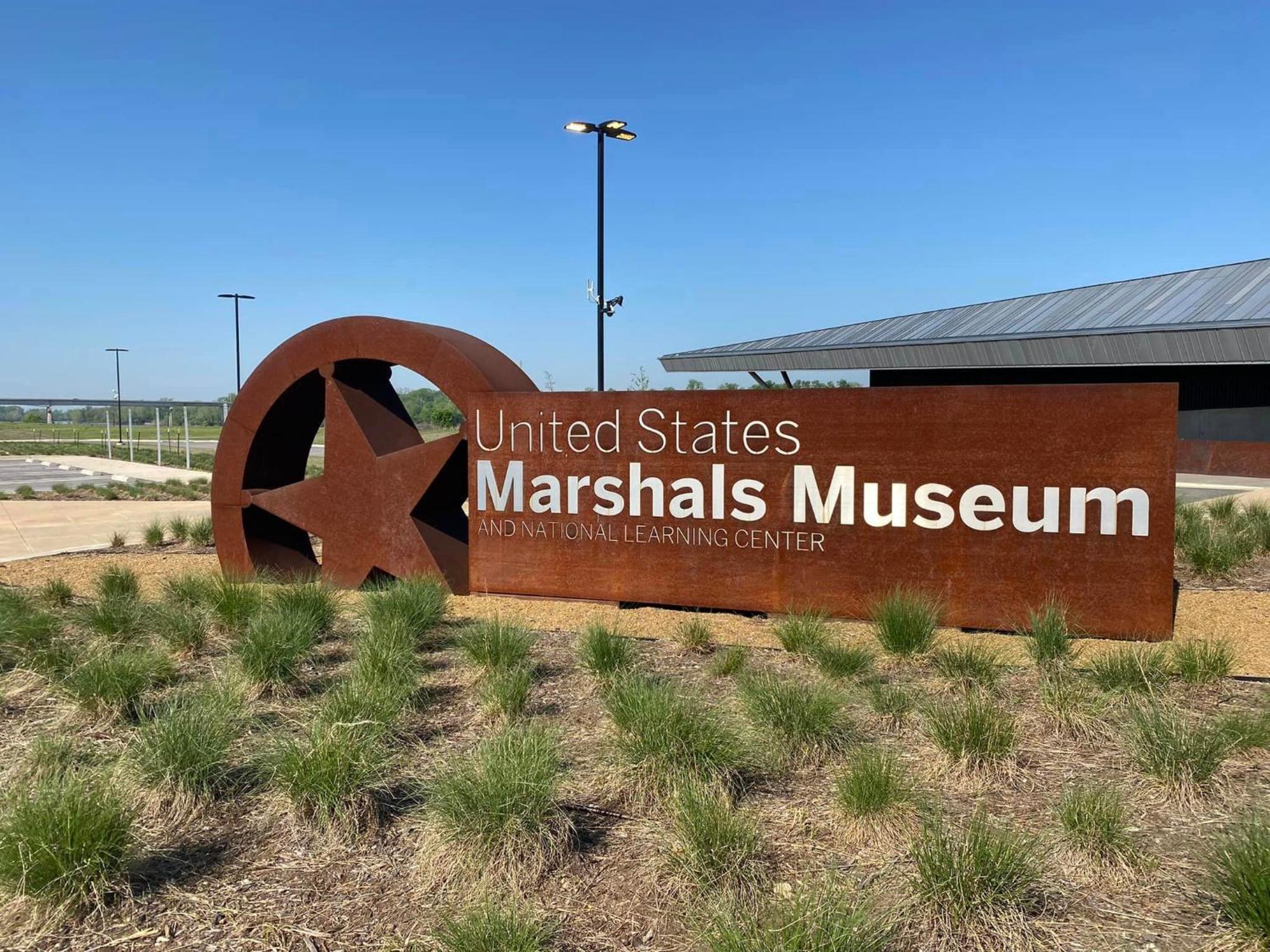 פורט סמית' Old Fort Loft King & Queen Suites Nearest Accomodation To Marshals Museum Power Your Ev For Free! מראה חיצוני תמונה